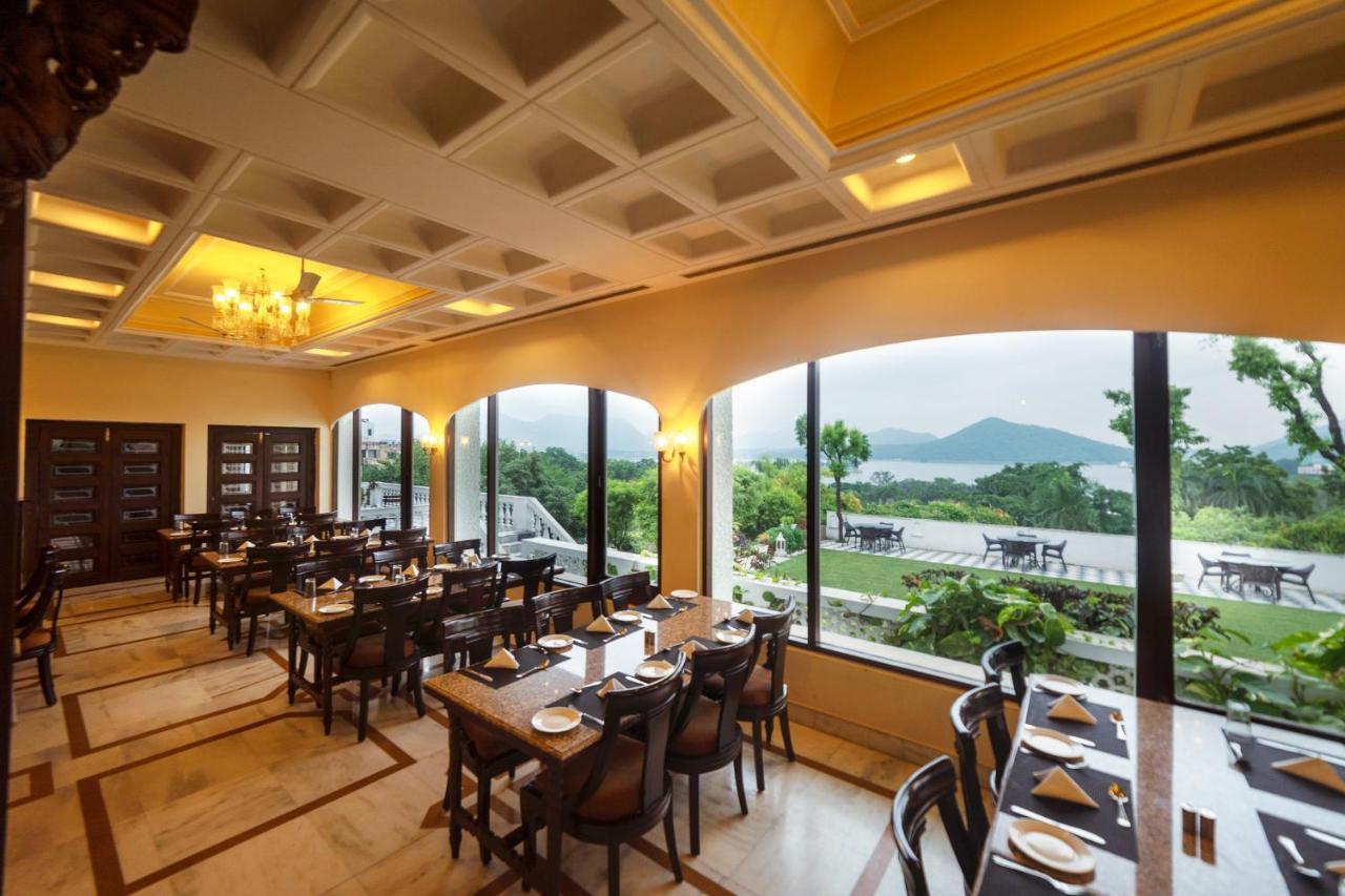 Hotel Hilltop Palace Udaipur Buitenkant foto